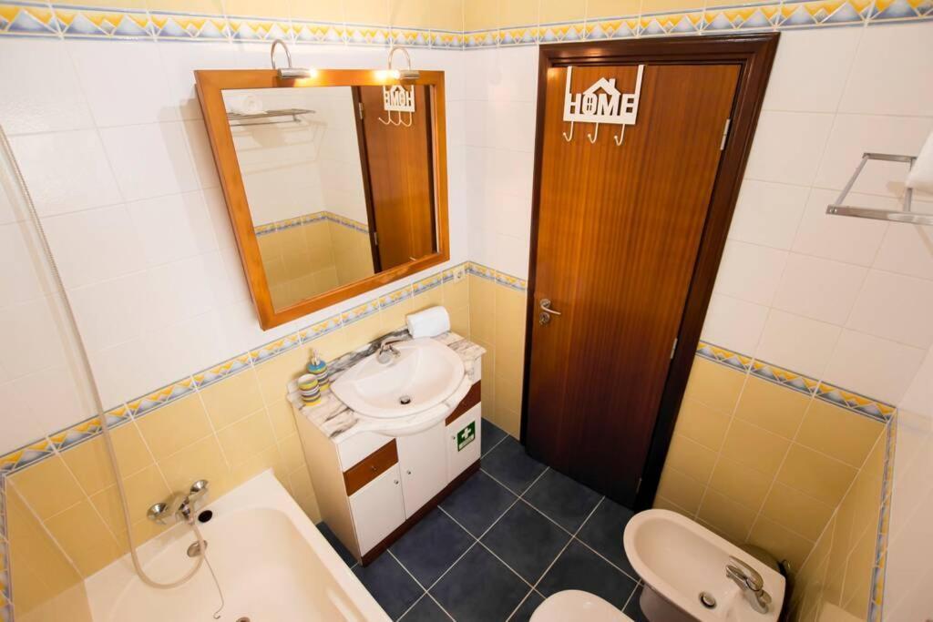 Apartamento Casa Da Torre Com Garagem Gratuito Aveiro Exterior foto